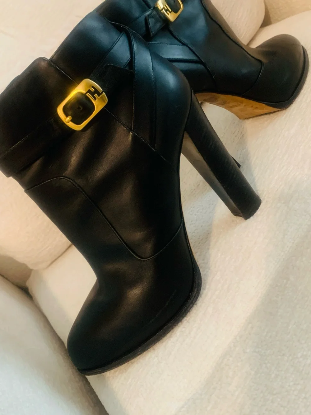 Fendi reposting mary